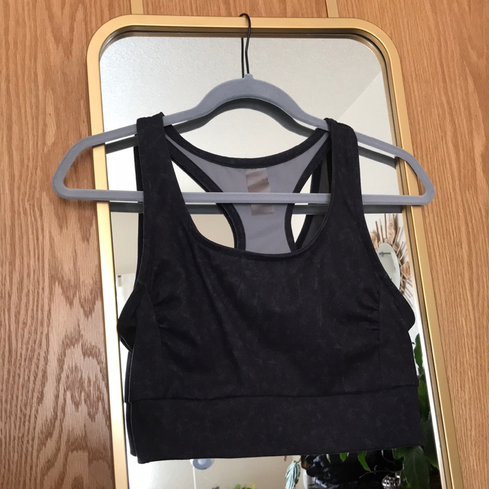 Cropped yoga bra top SZ M